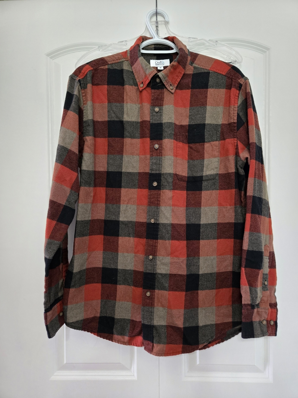 Croft & Barrows Men’s Orange, Tan and Black Plaid Button-Down Shirt